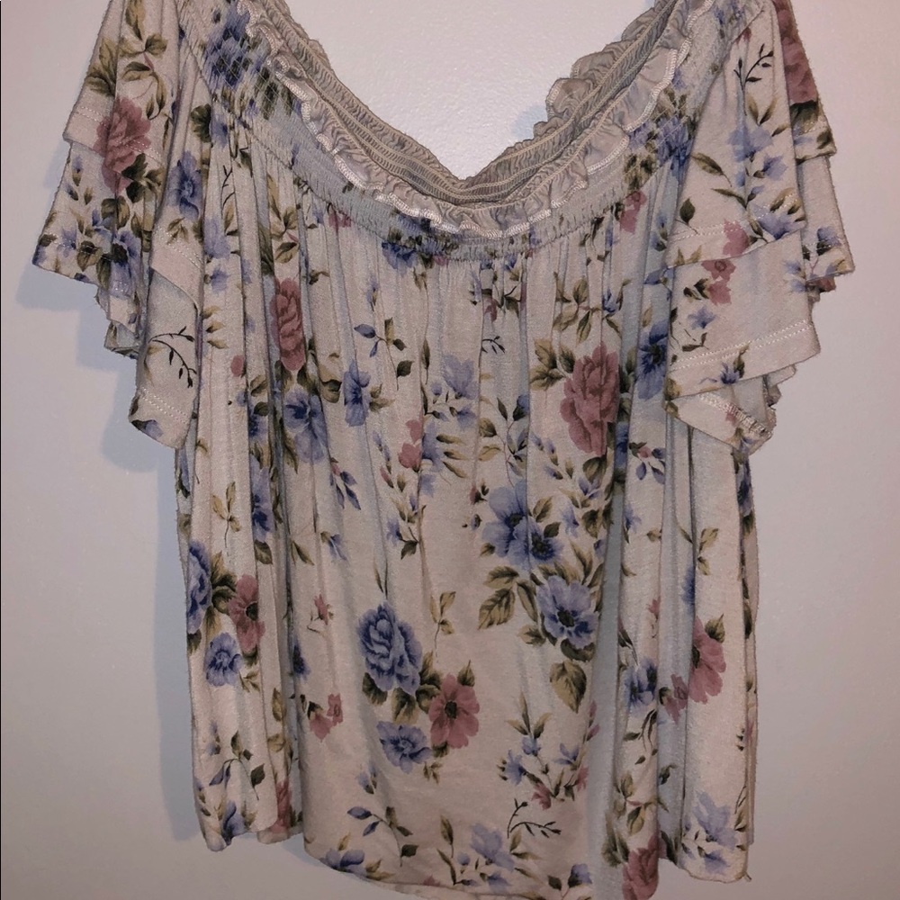 American Eagle Outfitters flowy, floral shirt